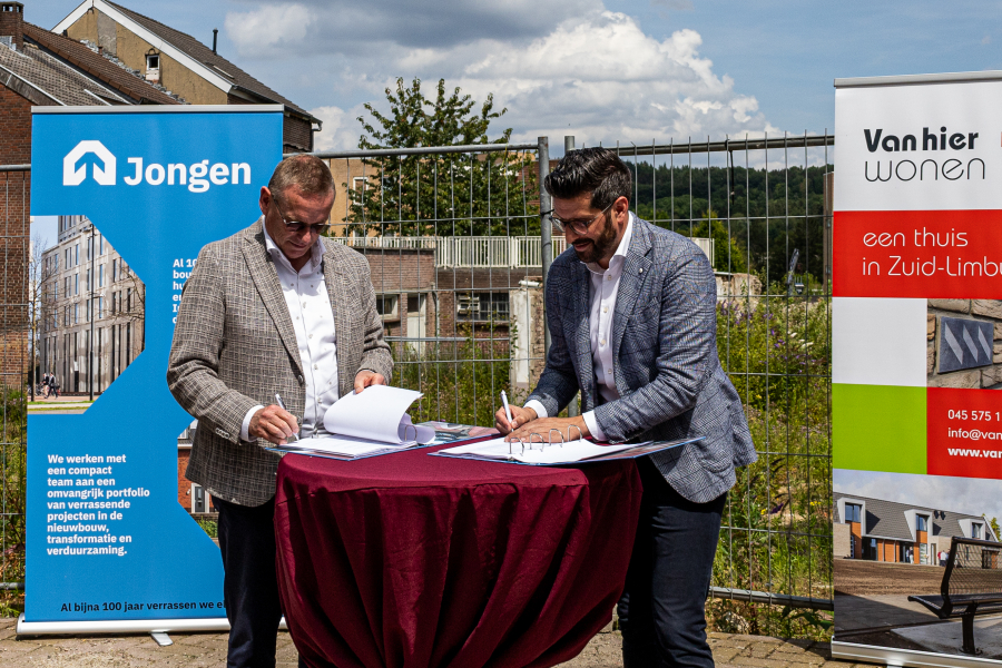 Ondertekening overeenkomst app Vaals (1).jpg